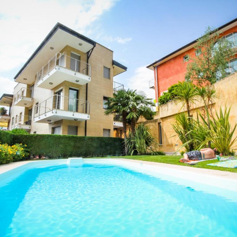 Lake View Apartment - Appartamento con 2 Camere da Letto - 1