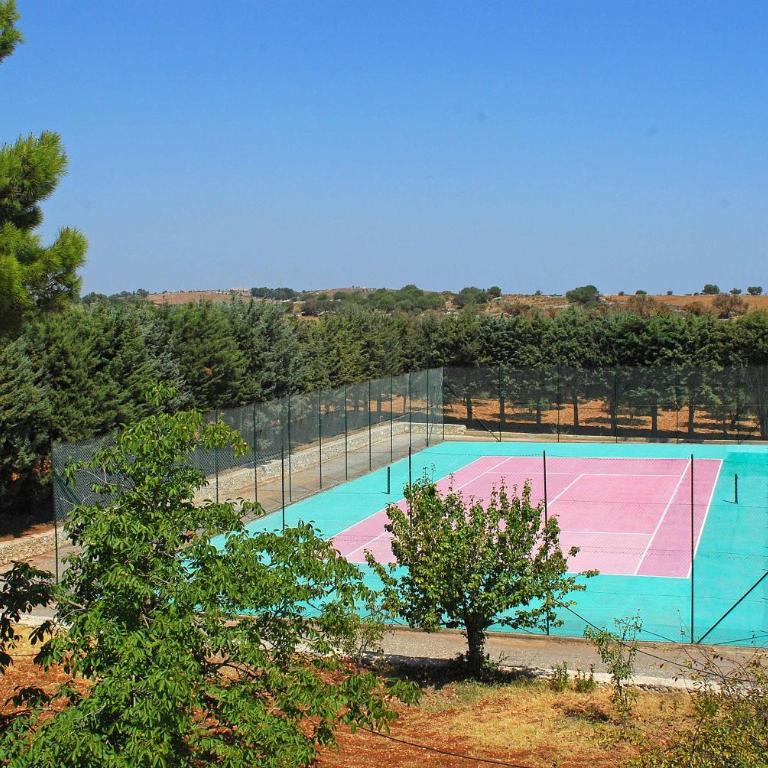 Villa with pool and tennis court - Villa con Piscina Privata - 3