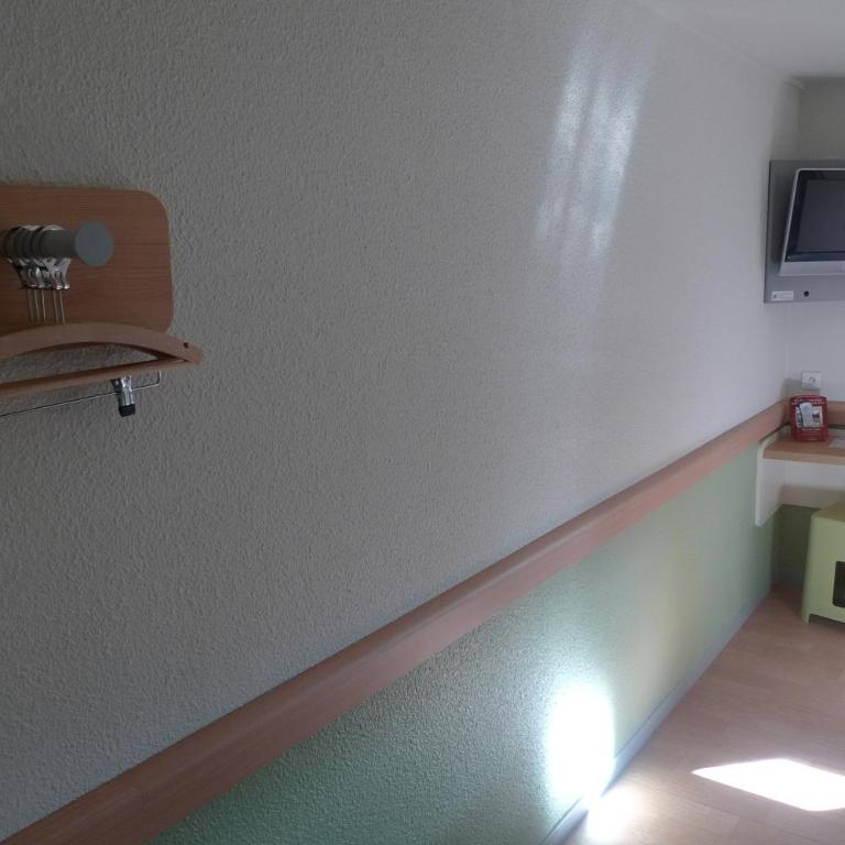 ibis budget Narbonne Sud A9/A61 - Chambre Familiale - 4