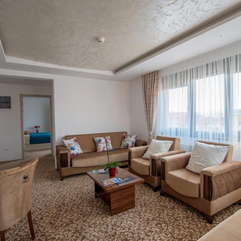 New Hotel - Superior Suite - 8
