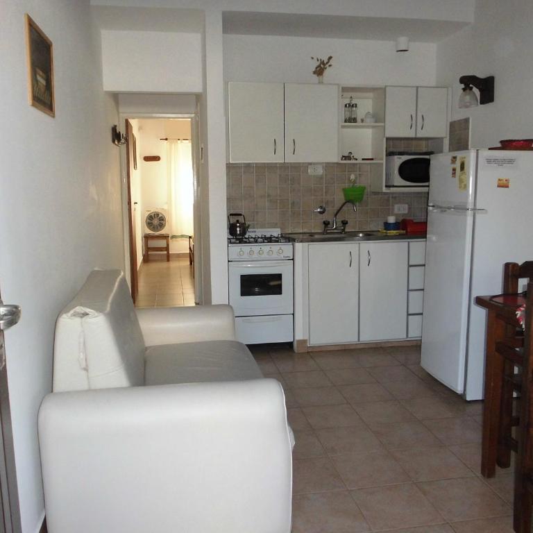 4 SOLES - One-Bedroom House - 1