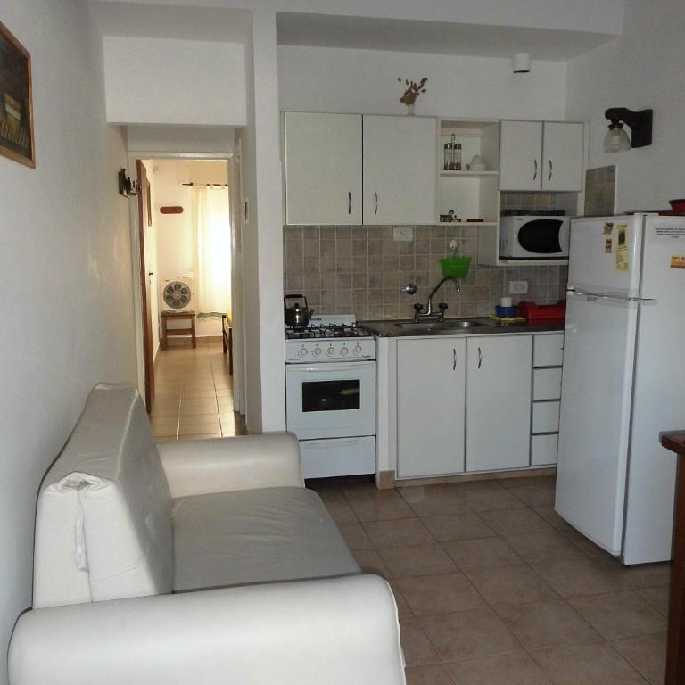 4 SOLES - One-Bedroom House - 2