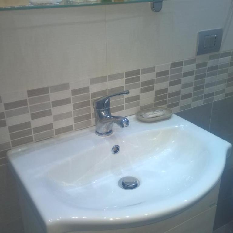 B&B Andrew - Appartamento con 2 Camere da Letto - 12
