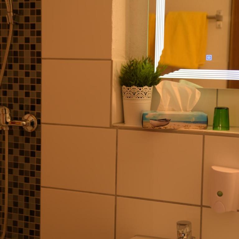 Landhotel Röfleuten - Doppelzimmer - 8