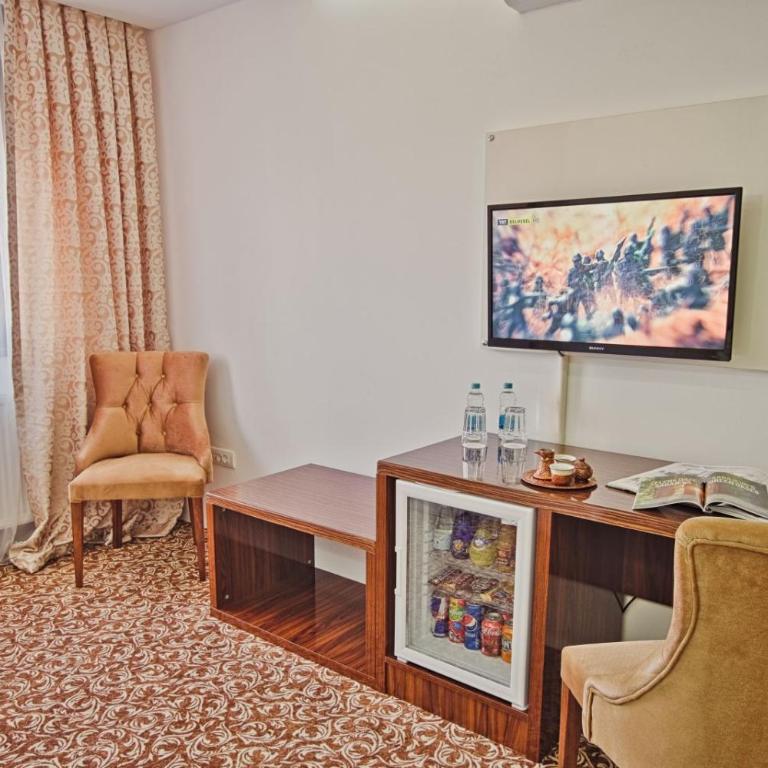 New Hotel - Standard Family Room (2 Adults + 2 Children) - 3