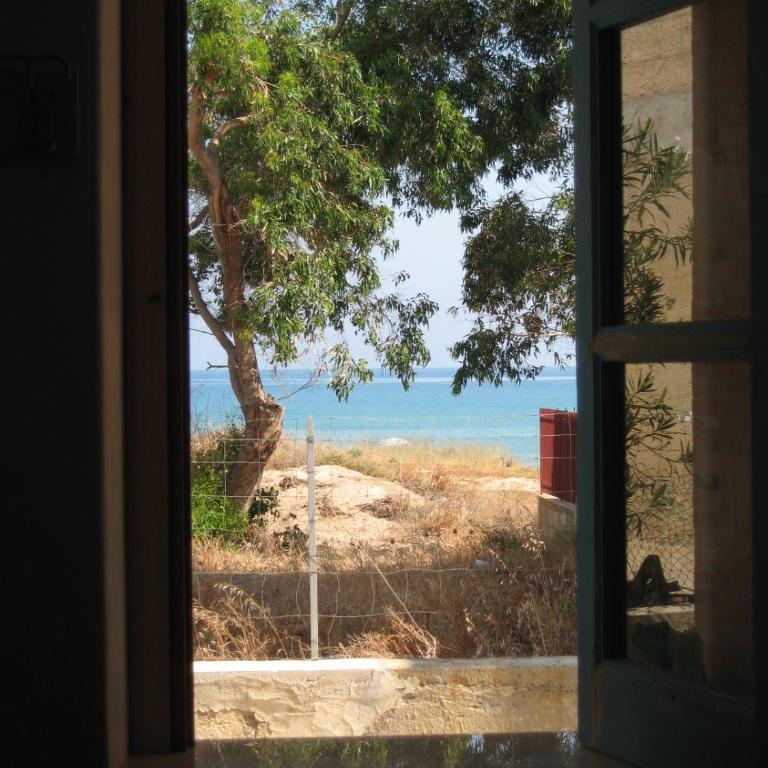 Elios casevacanze sulla spiaggia - Two-Bedroom Apartment with Terrace and Sea View - 19