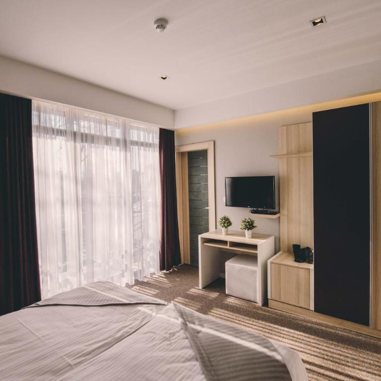 Hotel Nova Bentbaša - Dvokrevetna Soba sa Bračnim Krevetom/Zasebnim Krevetima i Balkonom - 4