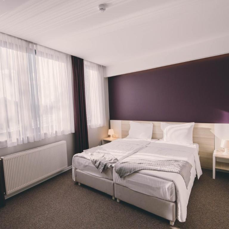 Hotel Nova Bentbaša - Dvokrevetna Soba s Bračnim Krevetom/ 2 Zasebna Kreveta i Pogledom - 4