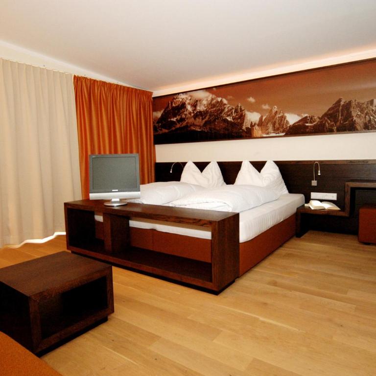 Dolomitenblick alps boutique hotel - Habitación Doble Superior con balcón y vistas a la montaña - 6