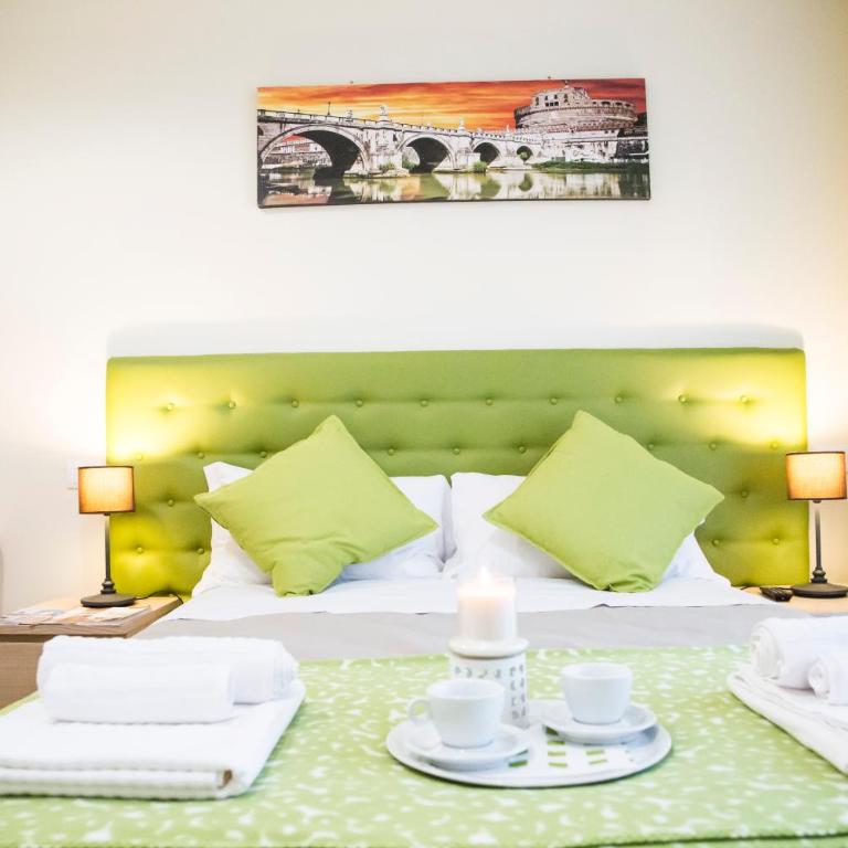 Vatican Suite 383 - Deluxe Double Room with Balcony - 1