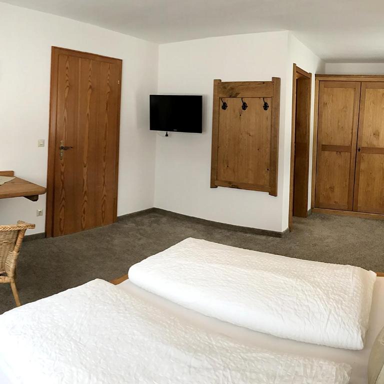 Gästehaus Pointner - Budget Doppelzimmer - 2