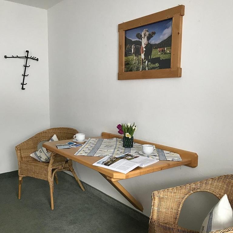 Gästehaus Pointner - Doppelzimmer mit Bergblick - 4