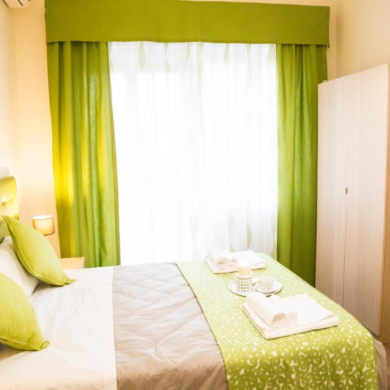 Vatican Suite 383 - Deluxe Double Room with Balcony - 9