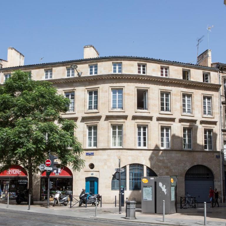 Place du Palais 3° - Appartement 1 Chambre - 21