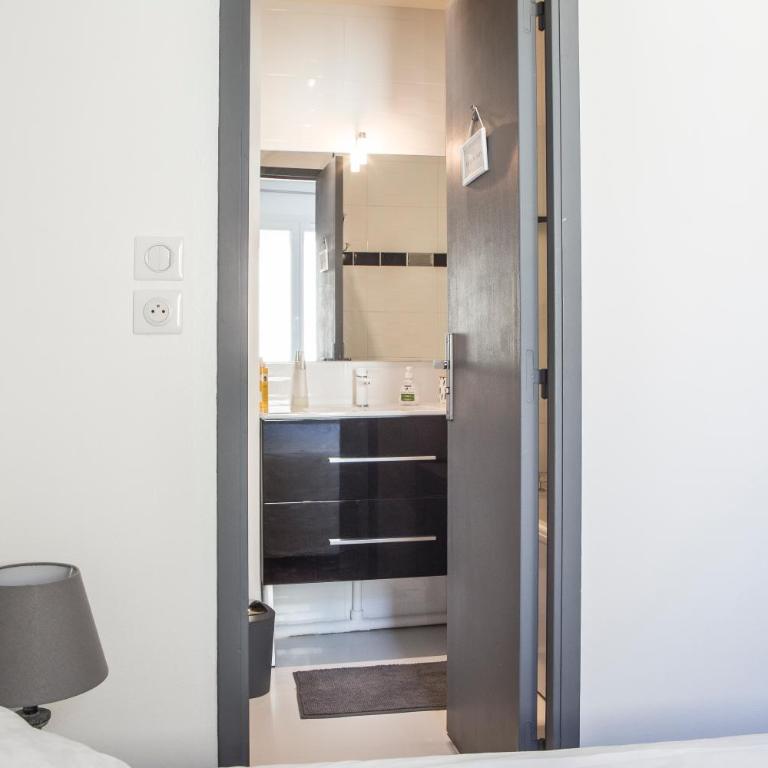 Place du Palais 3° - Appartement 1 Chambre - 16