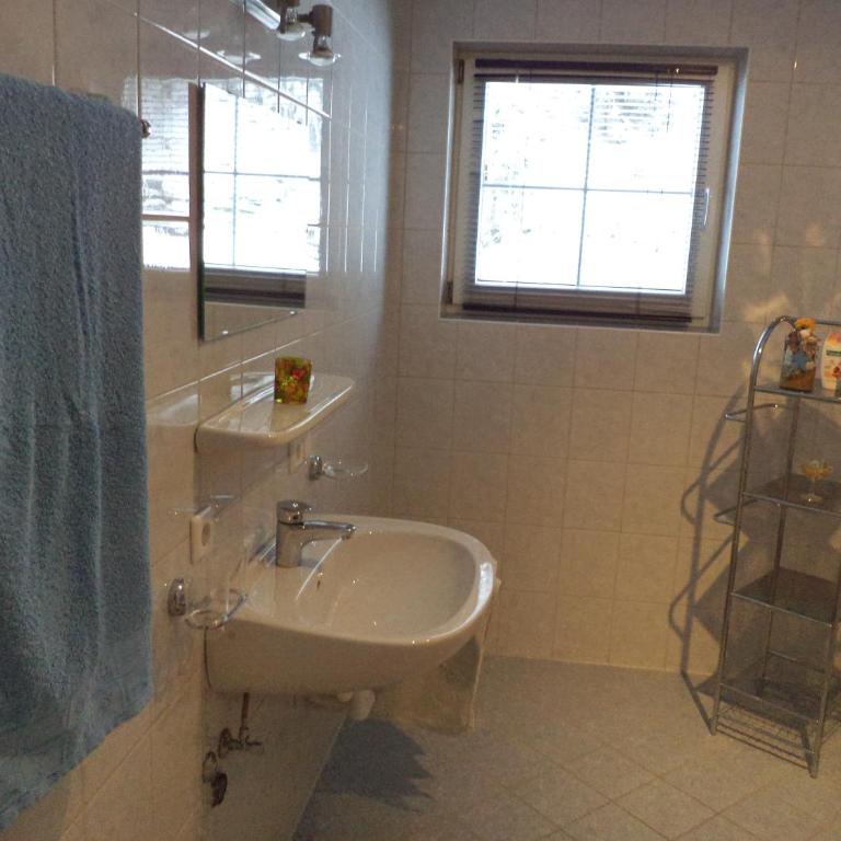 Ferienwohnung Eberharter - Apartment mit 2 Schlafzimmern und Balkon - 12