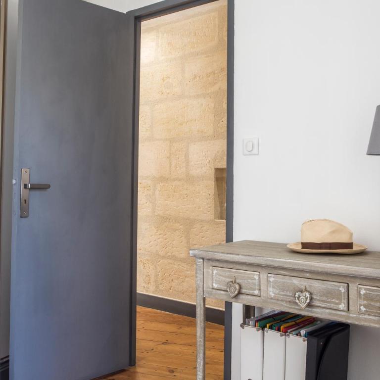 Place du Palais 3° - Appartement 1 Chambre - 10