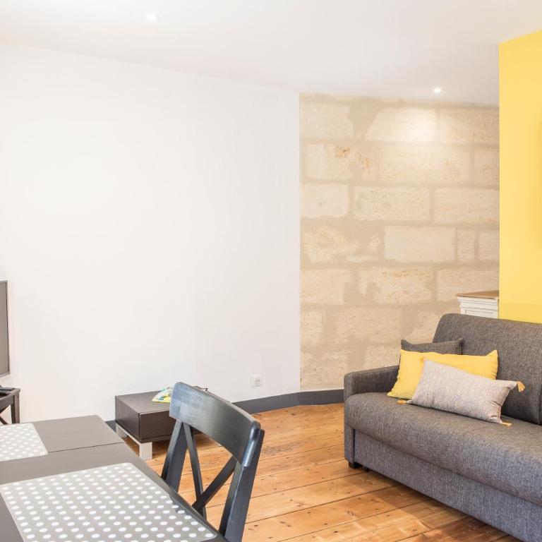 Place du Palais 3° - Appartement 1 Chambre - 2