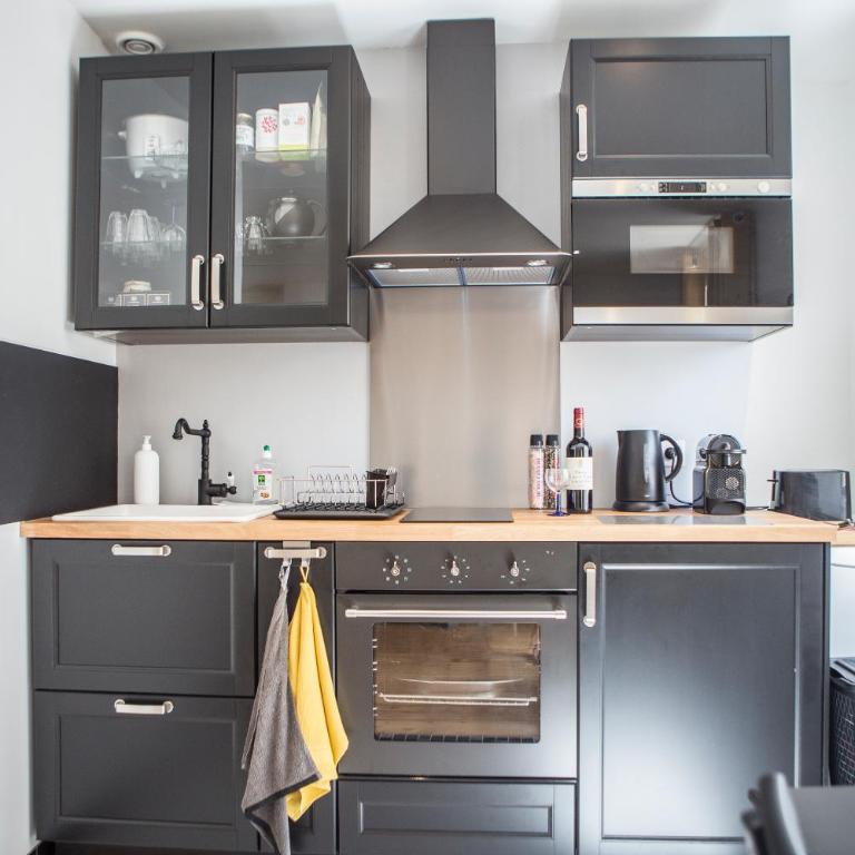 Place du Palais 3° - Appartement 1 Chambre - 8