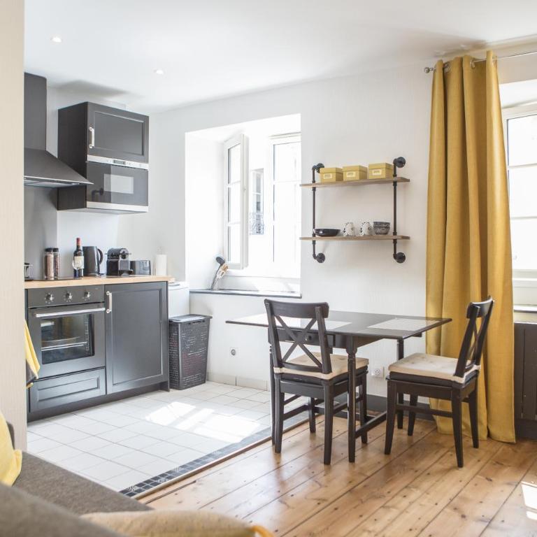 Place du Palais 3° - Appartement 1 Chambre - 1