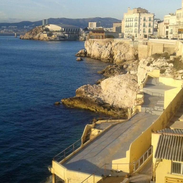 Stud terras Ville Corniche 2 pers stat gratuit rue Modif suivt possib et accord exclusif - Studio avec Terrasse - 15