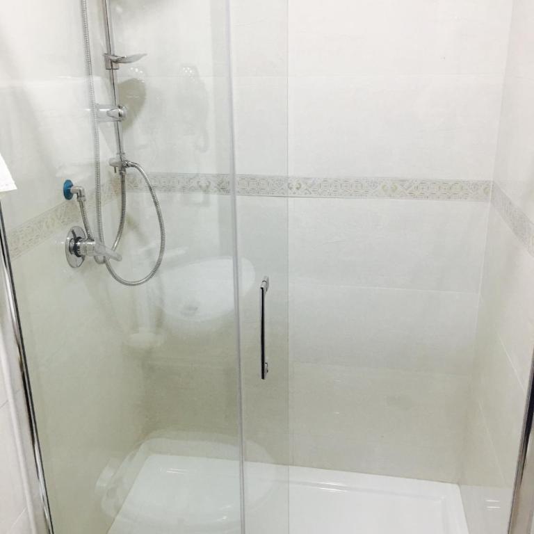 Favola Romana - Guest House - Camera Tripla con Bagno Privato - 2