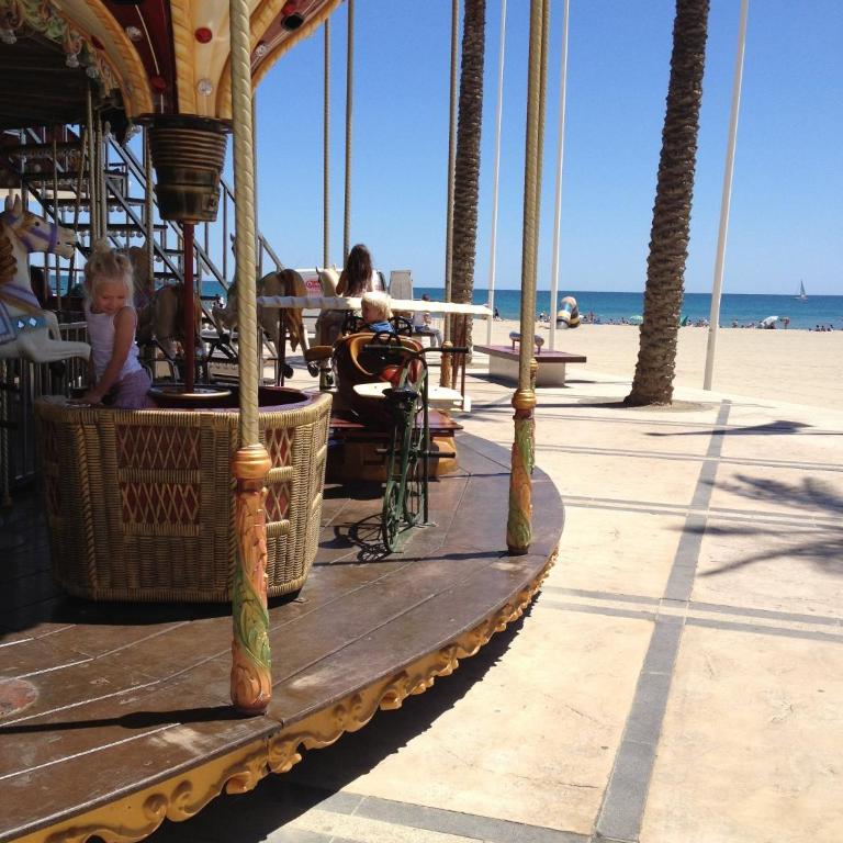 Le Nautilus - 2 adultes 3 enfants - Canet Plage - Vue Mer - Place Mediterranée - Apartment with Sea View - 56