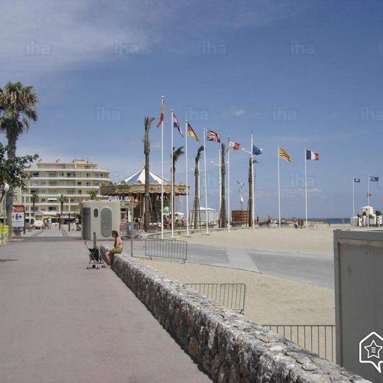 Le Nautilus - 2 adultes 3 enfants - Canet Plage - Vue Mer - Place Mediterranée - Apartment with Sea View - 72