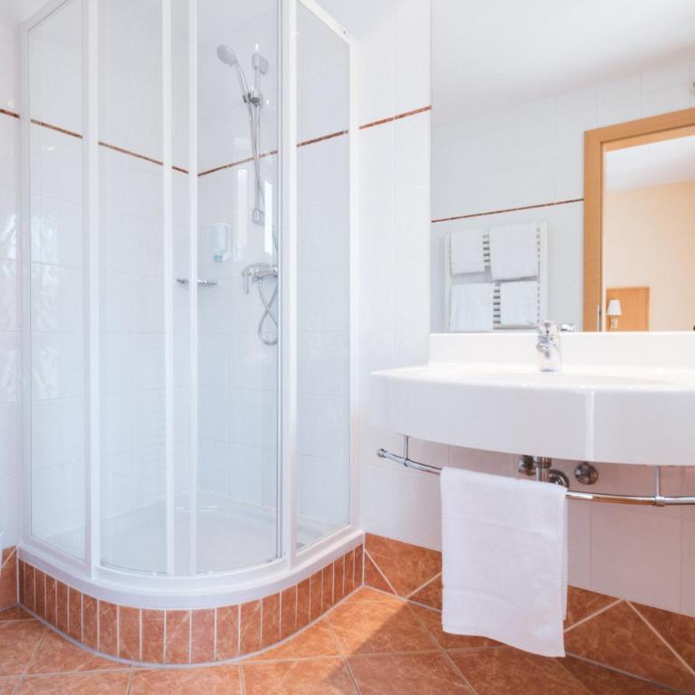 Landhotel Wratschko - Wirtshaus - Gamlitz - ehem Hotel am Marktplatz - Classic Doppelzimmer mit Klimaanlage - 2