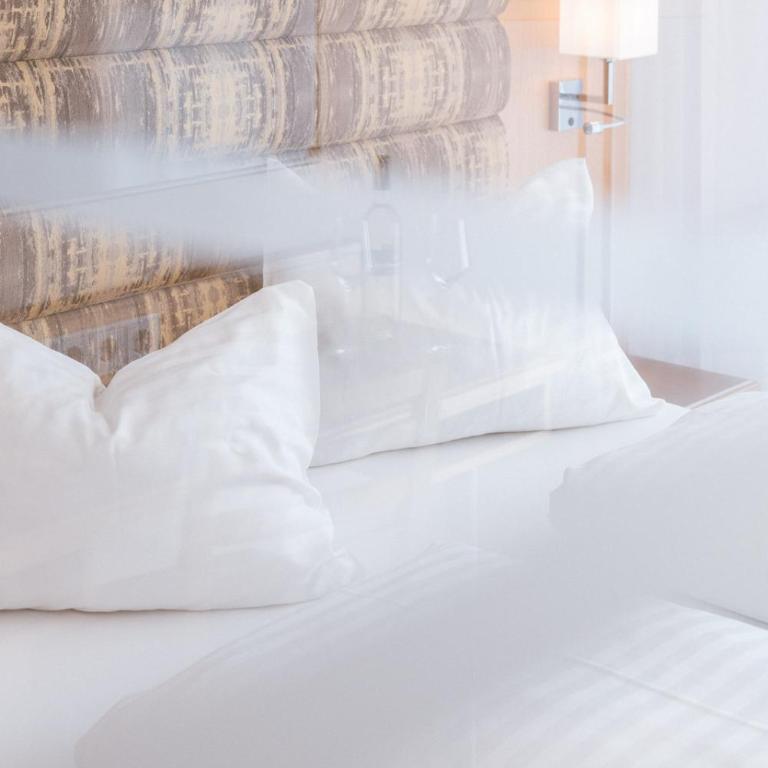 Landhotel Wratschko - Wirtshaus - Gamlitz - ehem Hotel am Marktplatz - Comfort Doppelzimmer mit Balkon und Klimaanlage - 3