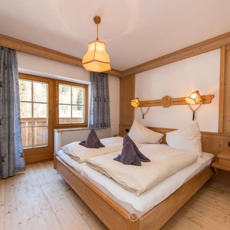 Alpengasthof Almrose im Heutal - Chambre Familiale - 1