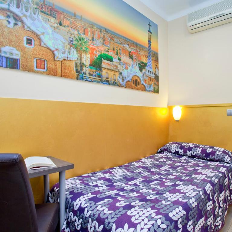 Hostal Barcelona - Single Room with Private Bathroom - 1