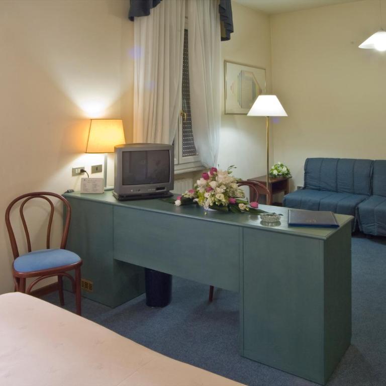 Hotel Centrale Byron - Camera Quadrupla - 4