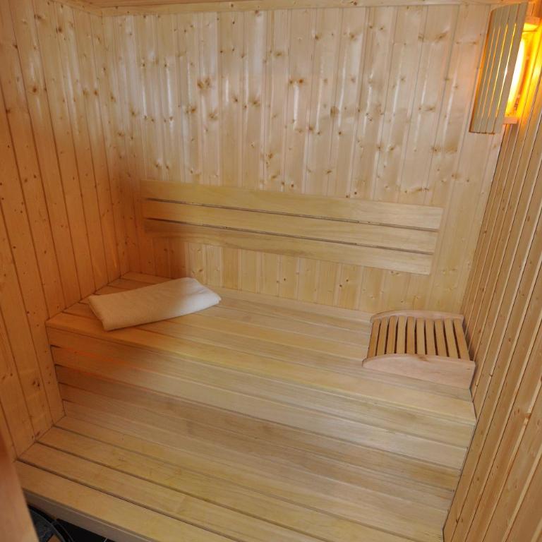 Chalet Escapade with Sauna - Chalet - 2