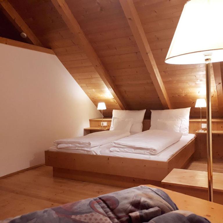 Landgasthof Pfeffermühle - Appartement avec Balcon - 16