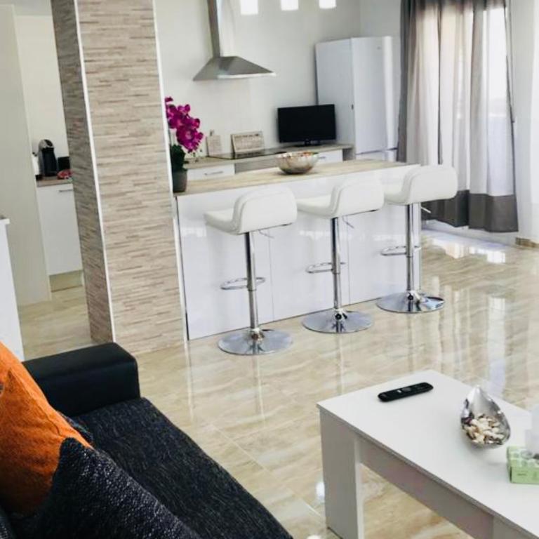 Boutique Apartment by the Sea - Apartment with Balcony - 29
