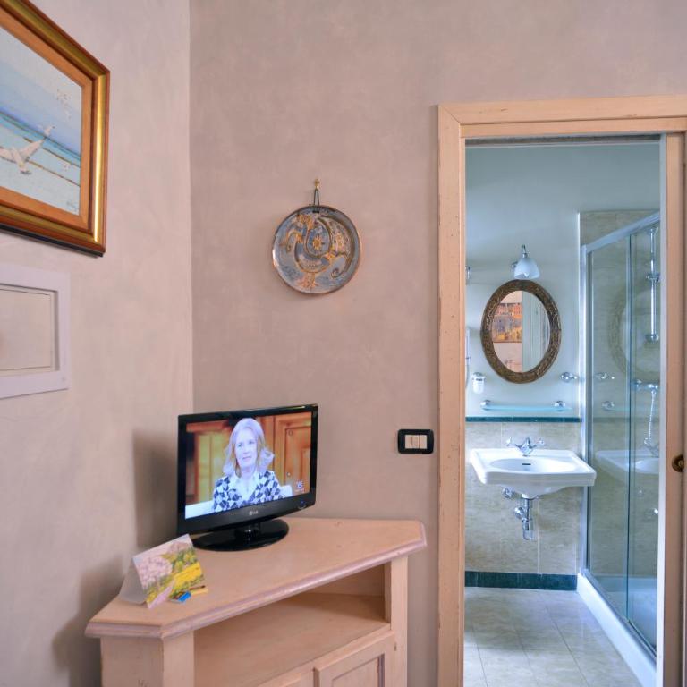B&B La Casa dei Tintori - Camera Matrimoniale/Doppia con Letti Singoli con Bagno Privato - 4