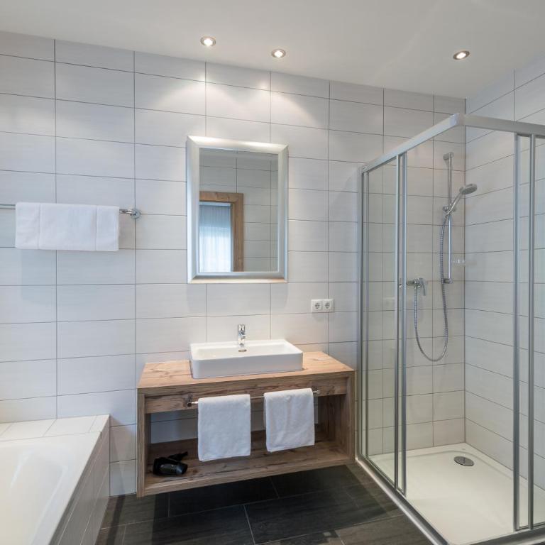 A Casa Saphir Appartement-Hotel - Three-Bedroom Apartment Top 15 - 4