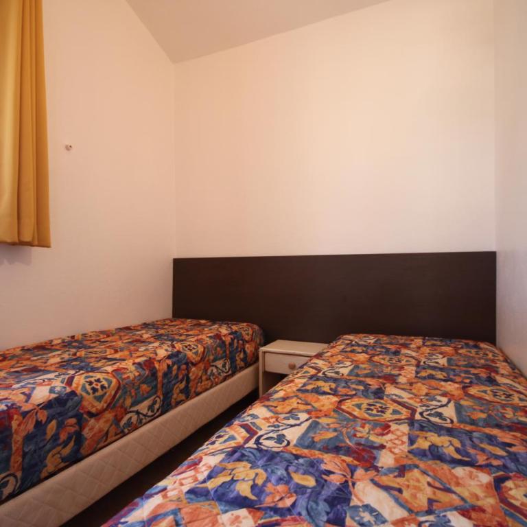 Camping Golfo Di Sogno - Villa 2 Chambres - 5