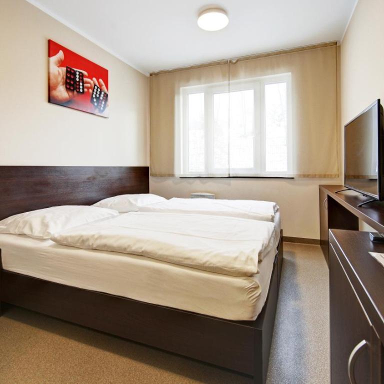 24Seven Hotel Nürnberg - Chambre Double - 3
