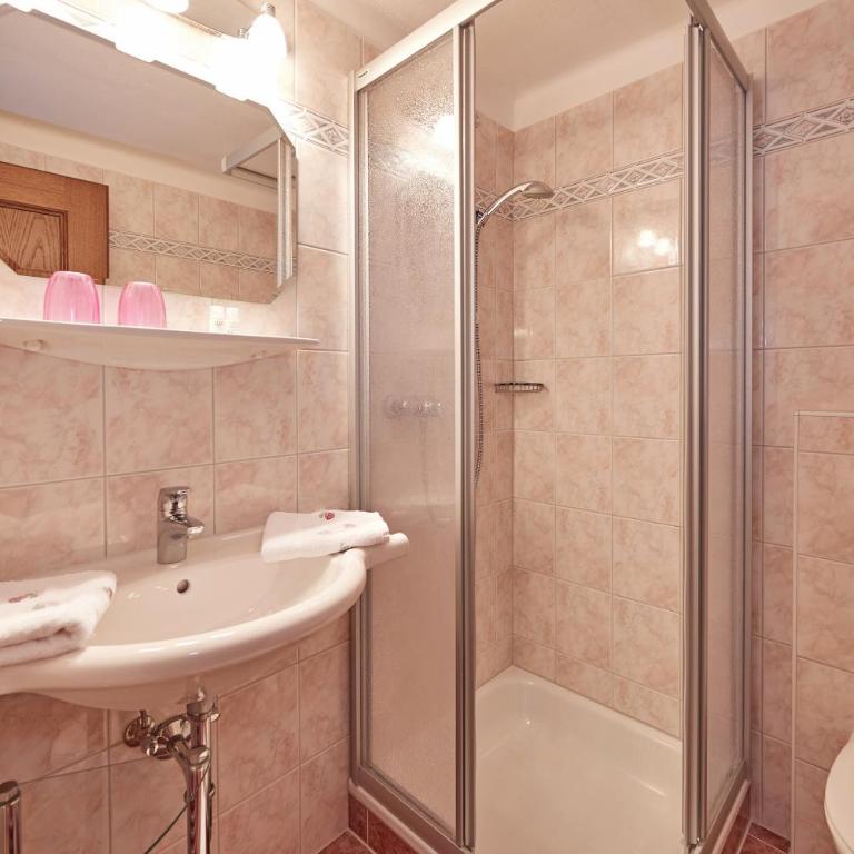 Pension Bartlbauer - Vierbettzimmer - 4