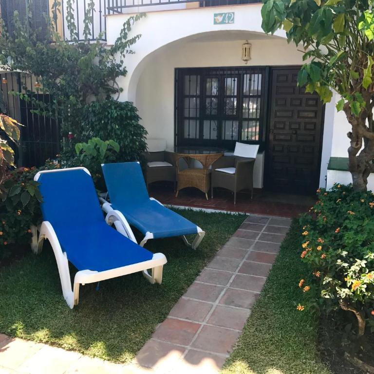 Adosado en residencial - Casa - 17