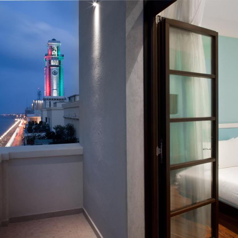 JR Hotels Bari Grande Albergo delle Nazioni - Camera Matrimoniale con Vista Mare - 2