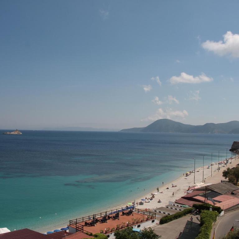 Hotel Villa Ombrosa - Camera Matrimoniale/Doppia con Letti Singoli - 4