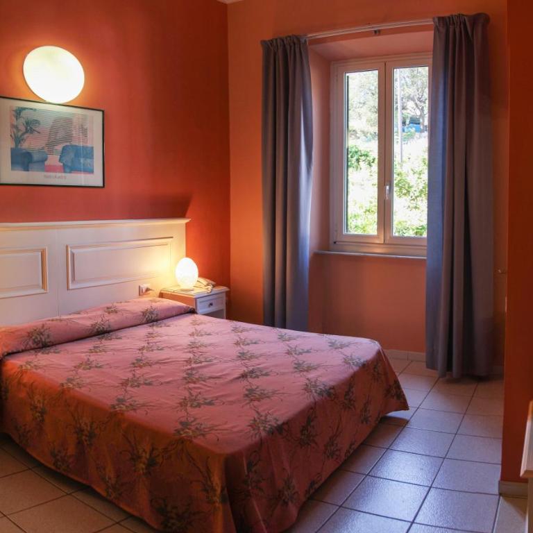 Hotel Villa Ombrosa - Camera Matrimoniale/Doppia con Letti Singoli - 3