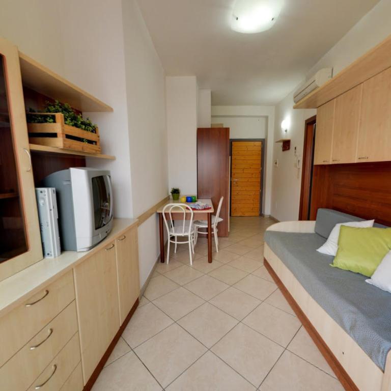 Residence Mediterraneo - Appartamento con 1 Camera da Letto (4 Adulti) - 5