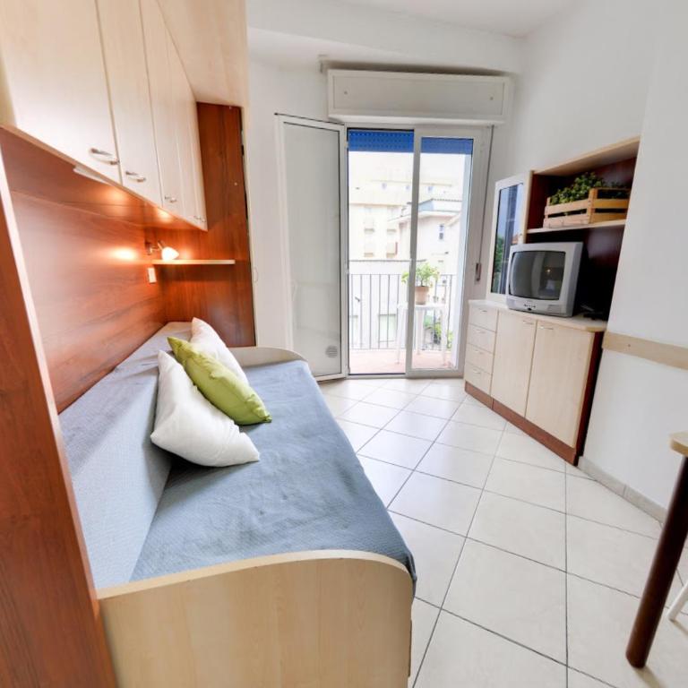 Residence Mediterraneo - Appartamento con 1 Camera da Letto (4 Adulti) - 2