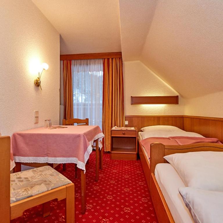 Pension Bartlbauer - Vierbettzimmer - 1