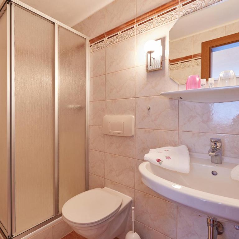 Pension Bartlbauer - Dreibettzimmer - 2