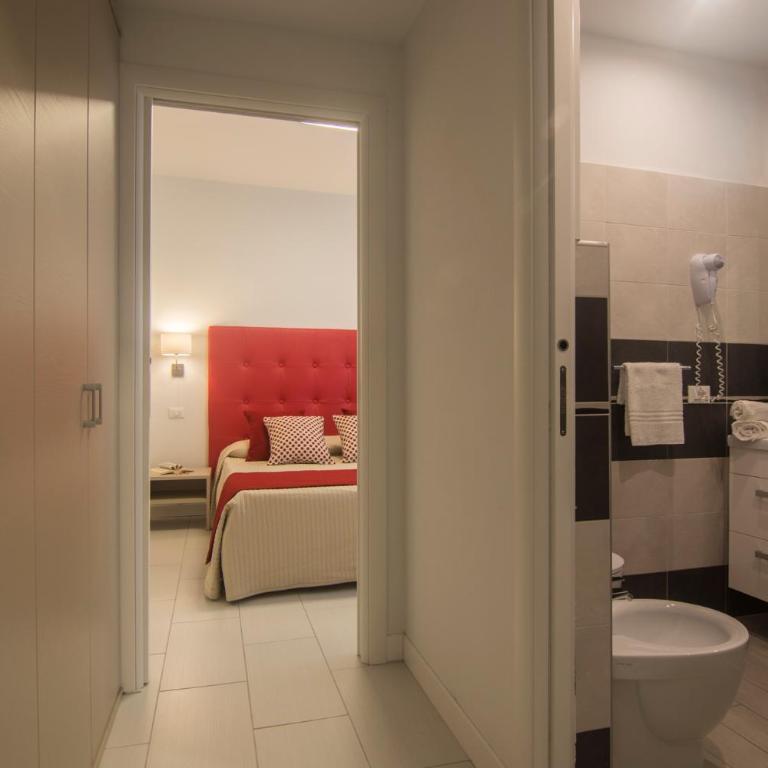 Hotel Solemare - Frontemare - 3 Stelle Superior - Camera Familiare - 2